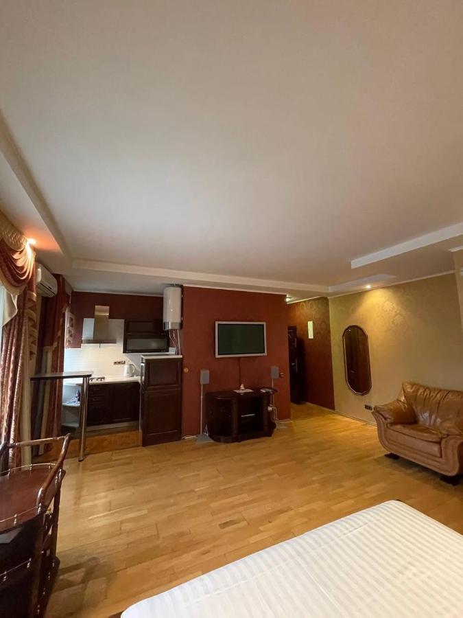One bedroom Kreschatik Str 4 Kiew Exterior foto